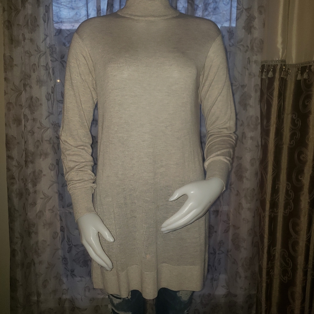 H&M Women's sz XS Long Sleeve Beige Neutral Mock N